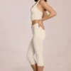 Blugi capri Anessa cu talie medie, culoare ivoriu Blugi capri Anessa cu talie medie, culoare ivoriu