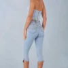 Blugi capri Landon din denim deschis, cu talie medie Blugi capri Landon din denim deschis, cu talie medie