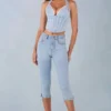 Blugi capri Landon din denim deschis, cu talie medie Blugi capri Landon din denim deschis, cu talie medie