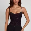 Bluză Armelia cu guler tip cowl și decupaje, decorată, în model de șarpe violet Bluză Armelia cu guler tip cowl și decupaje, decorată, în model de șarpe violet
