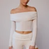 Bluză transparentă cu umerii goi și mâneci lungi, de culoare alb moale Bluză transparentă cu umerii goi și mâneci lungi, de culoare alb moale