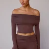 Bluză transparentă cu umerii goi și mâneci lungi, în culoarea maro taupe