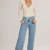 Body Elodie Modal cu mâneci lungi și decolteu adânc, în culoarea Ivory Body Elodie Modal cu mâneci lungi și decolteu adânc, în culoarea Ivory