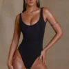 Body Reese cu decolteu rotund, negru