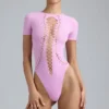 Body-ul cu șireturi Raine în roz violet Body-ul cu șireturi Raine în roz violet