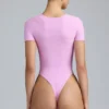 Body-ul cu șireturi Raine în roz violet Body-ul cu șireturi Raine în roz violet