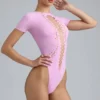Body-ul cu șireturi Raine în roz violet Body-ul cu șireturi Raine în roz violet