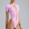 Body-ul cu șireturi Raine în roz violet Body-ul cu șireturi Raine în roz violet