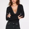 Body-ul cu mâneci lungi și decolteu adânc, din modal cu nervuri, model Verity, negru