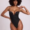Body-ul de corset din satin cu decolteu adânc și șireturi Yelda, negru