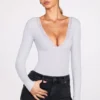 Body Verity cu mâneci lungi, decolteu adânc și model ribat, în culoarea gri