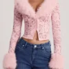 Cardigan Noemy din dantelă transparentă cu bordură din blană artificială, roz Cardigan Noemy din dantelă transparentă cu bordură din blană artificială, roz