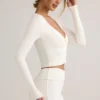 Cardigan scurt cu nervuri din modal Kiva, în culoarea alb Cardigan scurt cu nervuri din modal Kiva, în culoarea alb