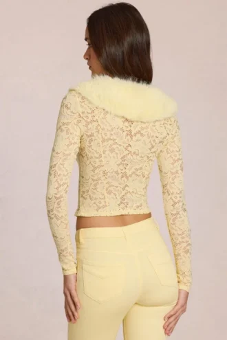 Cardigan Solaya din dantelă cu bordură din blană artificială, în culoarea galben lămâie