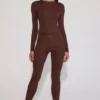 Colanți din jersey cu talie înaltă și ornamente Cassie, în culoarea ciocolatiu Colanți din jersey cu talie înaltă și ornamente Cassie, în culoarea ciocolatiu