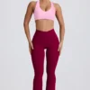Colanți evazați Soft Active cu talie în V și buzunare, în culoarea Burgundy Colanți evazați Soft Active cu talie în V și buzunare, în culoarea Burgundy