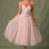 Corset fără cupe, cu șireturi și ornamente, Elia, în roz floral Corset fără cupe, cu șireturi și ornamente, Elia, în roz floral
