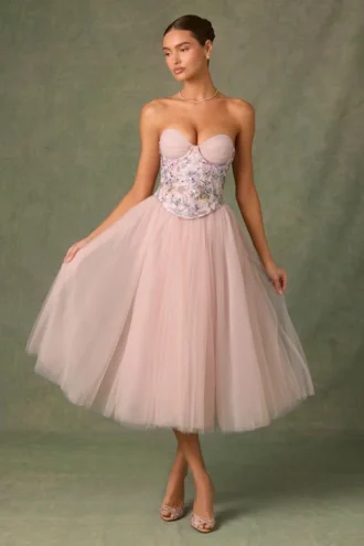 Corset fără cupe, cu șireturi și ornamente, Elia, în roz floral Corset fără cupe, cu șireturi și ornamente, Elia, în roz floral