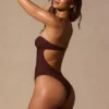 Costum de baie bandeau cu decupaje Faye, culoare maro espresso Costum de baie bandeau cu decupaje Faye, culoare maro espresso