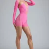 Costum de baie Melody cu decupaje și ornamente, în roz gumă de mestecat Costum de baie Melody cu decupaje și ornamente, în roz gumă de mestecat
