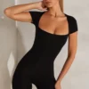 Costum integral Bea cu mâneci scurte și decolteu pătrat, negru Costum integral Bea cu mâneci scurte și decolteu pătrat, negru