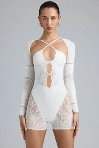 Costum integral decupat și decorat Melody, culoare ivoriu