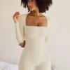 Costum integral Rue cu mâneci lungi și gât pătrat, culoare ivoriu Costum integral Rue cu mâneci lungi și gât pătrat, culoare ivoriu