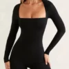 Costum integral Rue cu mâneci lungi și gât pătrat, negru Costum integral Rue cu mâneci lungi și gât pătrat, negru