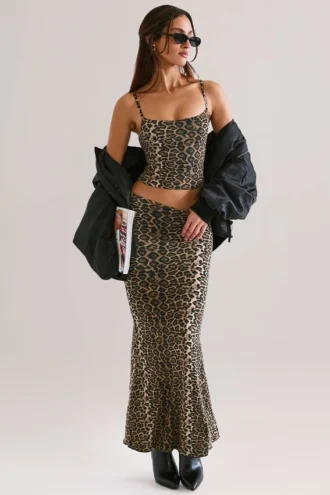 Fustă maxi Avenley din modal, cu talie medie și croi în formă de coadă de pește, cu imprimeu leopard Fustă maxi Avenley din modal, cu talie medie și croi în formă de coadă de pește, cu imprimeu leopard