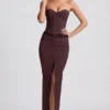 Fustă maxi cu talie joasă Liora cu dungi, în culoarea ciocolată Fustă maxi cu talie joasă Liora cu dungi, în culoarea ciocolată