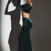 Fustă maxi din catifea Nixie cu talie medie, în culoarea verde smarald Fustă maxi din catifea Nixie cu talie medie, în culoarea verde smarald