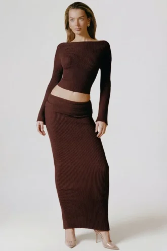 Fustă maxi plisată din tricot cu nervuri Edalene, culoare Espresso Fustă maxi plisată din tricot cu nervuri Edalene, culoare Espresso