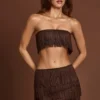 Fustă mini cu talie medie și franjuri Maristella, în culoarea ciocolată Fustă mini cu talie medie și franjuri Maristella, în culoarea ciocolată