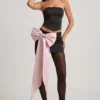 Fustă mini din satin Carola cu detaliu fundă și talie joasă, în culoarea negru Fustă mini din satin Carola cu detaliu fundă și talie joasă, în culoarea negru