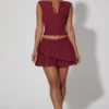 Fustă mini plisată în straturi, cu talie joasă, model Nada, în roșu vin