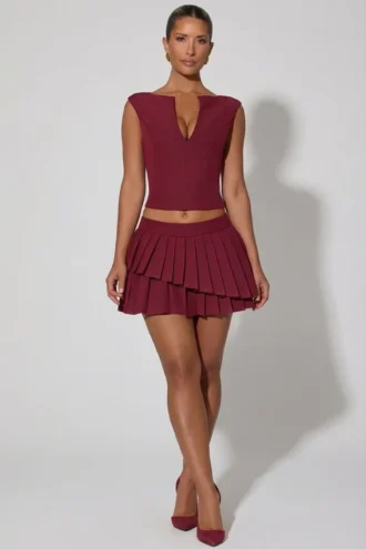 Fustă mini plisată în straturi, cu talie joasă, model Nada, în roșu vin