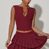 Fustă mini plisată în straturi, cu talie joasă, model Nada, în roșu vin