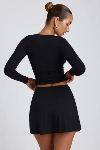 Fustă-pantalon mini Solene din modal, cu croi în A, în negru