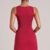 Fustă ultra mini bodycon Tula cu talie medie și fante, în roșu cireș Fustă ultra mini bodycon Tula cu talie medie și fante, în roșu cireș