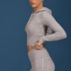 Hanorac cu glugă și fermoar, cu model tricotat în relief, în gri melanj