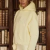 Hanorac oversized brodat în galben deschis Hanorac oversized brodat în galben deschis