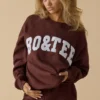 Hanorac oversized cu guler rotund, culoare mahon Hanorac oversized cu guler rotund, culoare mahon