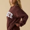 Hanorac oversized cu guler rotund, culoare mahon Hanorac oversized cu guler rotund, culoare mahon