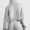 Hanorac scurt cu glugă și fermoar TRUE din tricot gros, în culoarea gri melanj Hanorac scurt cu glugă și fermoar TRUE din tricot gros, în culoarea gri melanj