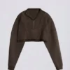 Hanorac scurt din jersey de bumbac spălat cu acid, de culoare maro