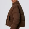 Jachetă cropped cu mâneci detașabile, de culoare maro cacao Jachetă cropped cu mâneci detașabile, de culoare maro cacao