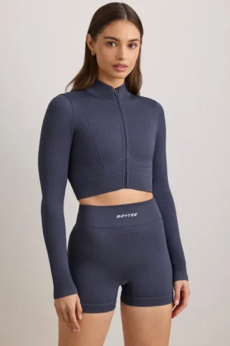 Jachetă scurtă cu fermoar FlexiRib în culoarea Indigo Slate