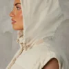 Jachetă scurtă matlasată cu mâneci detașabile, culoare nisip