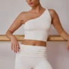 Maieu cu un umăr răsucit, alb deschis Maieu cu un umăr răsucit, alb deschis