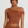 Pantaloni Anona din amestec de modal și cașmir, cu talie medie, în culoarea maro castan Pantaloni Anona din amestec de modal și cașmir, cu talie medie, în culoarea maro castan